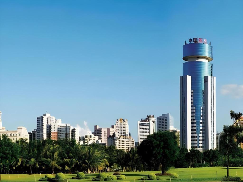 Golden Sea View Hotel Haikou Хайкоу Экстерьер фото