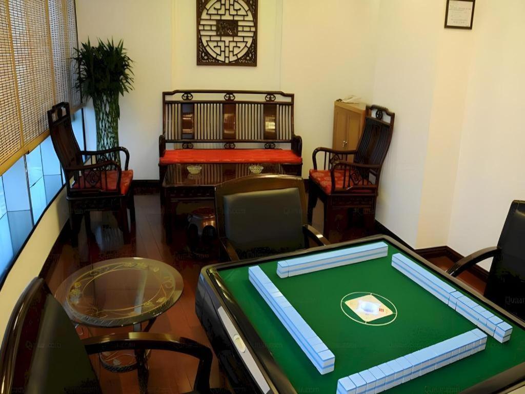 Golden Sea View Hotel Haikou Хайкоу Экстерьер фото